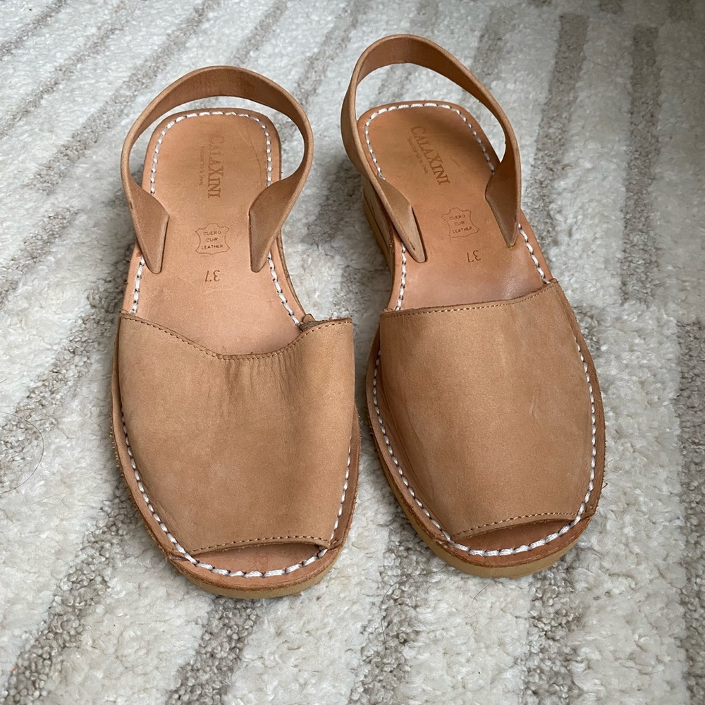 Calaxini sandal